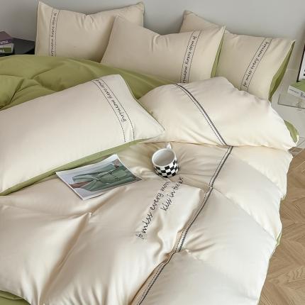 91家纺网 家纺一手货源 找家纺 尤米 2023新款磨毛刺绣纯色双拼卡洛森系列--单被套 奶茶+果绿