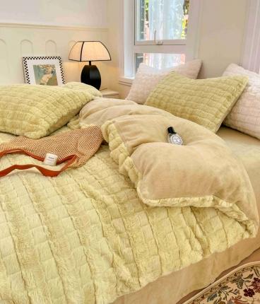 91家纺网 家纺一手货源 找家纺 坚果摄影 轻法式绒类套件拍摄