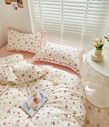 91家纺网 家纺一手货源 找家纺 坚果摄影 小清新碎花套件拍摄