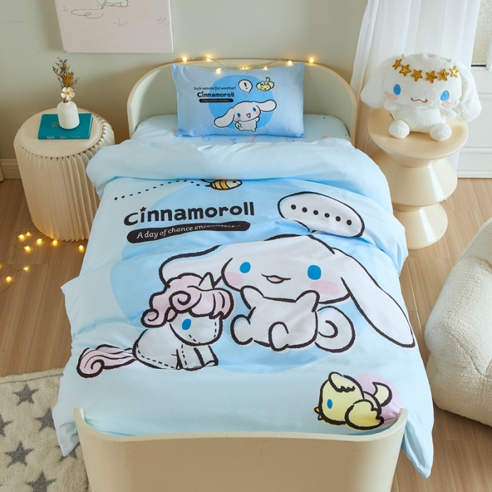 91家纺网 家纺一手货源 找家纺 蘭菲 2023新款幼儿园全棉印染三丽鸥全棉大版卡通三件套 布丁