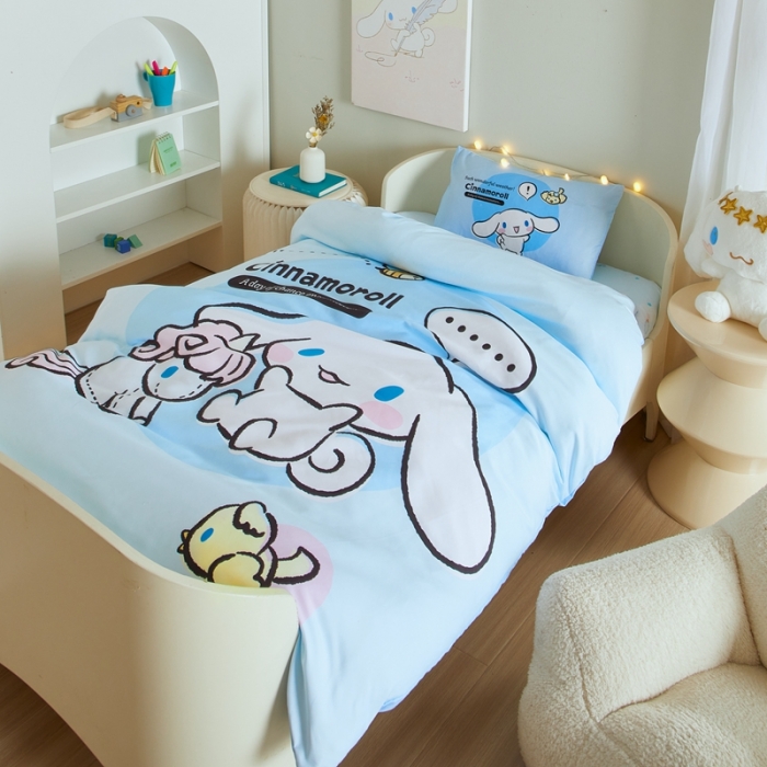 91家纺网 家纺一手货源 找家纺 蘭菲 2023新款幼儿园全棉印染三丽鸥全棉大版卡通三件套 布丁