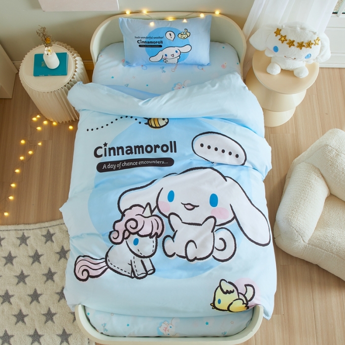 91家纺网 家纺一手货源 找家纺 蘭菲 2023新款幼儿园全棉印染三丽鸥全棉大版卡通三件套 布丁