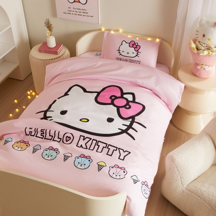 91家纺网 家纺一手货源 找家纺 蘭菲 2023新款幼儿园全棉印染三丽鸥全棉大版卡通三件套 粉系