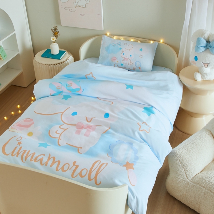 91家纺网 家纺一手货源 找家纺 蘭菲 2023新款幼儿园全棉印染三丽鸥全棉大版卡通三件套 果果