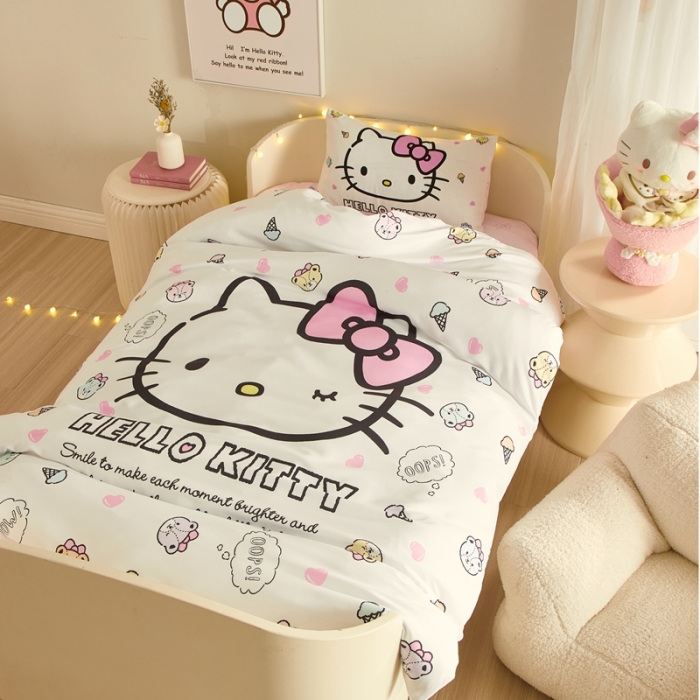 91家纺网 家纺一手货源 找家纺 蘭菲 2023新款幼儿园全棉印染三丽鸥全棉大版卡通三件套 甜品站