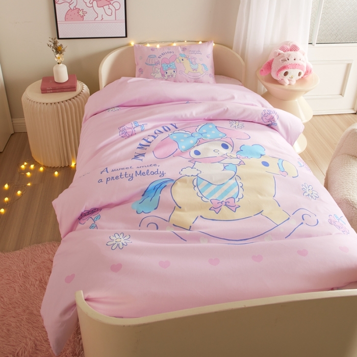 91家纺网 家纺一手货源 找家纺 蘭菲 2023新款幼儿园全棉印染三丽鸥全棉大版卡通三件套 小乐乐