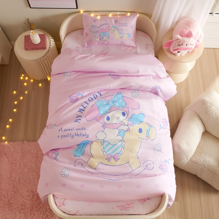 91家纺网 家纺一手货源 找家纺 蘭菲 2023新款幼儿园全棉印染三丽鸥全棉大版卡通三件套 小乐乐