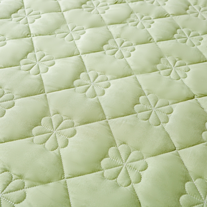 91家纺网 家纺一手货源 找家纺 恬澳 2024新款A类夹棉床笠轻奢风四叶草-青梅绿