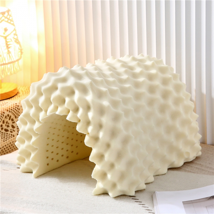 91家纺网 家纺一手货源 找家纺 古吉梦 2023新款颗粒按摩枕狼牙枕平枕乳胶枕狼牙枕