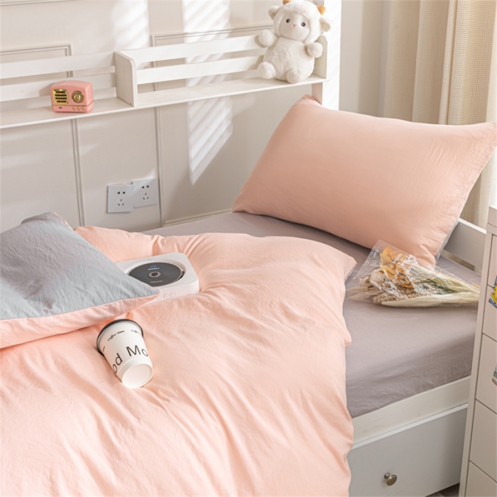 91家纺网 家纺一手货源 找家纺 古吉梦 2024新款纯色-双拼水洗棉学生三件套 纯色-奶油粉+山灰