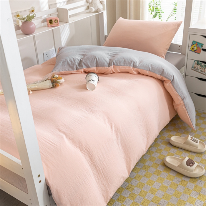 91家纺网 家纺一手货源 找家纺 古吉梦 2024新款纯色-双拼水洗棉学生三件套 纯色-奶油粉+山灰