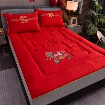 91家纺网 家纺一手货源 找家纺 （总）卓缦 2024新款婚庆绣花大豆纤维床褥垫被床垫