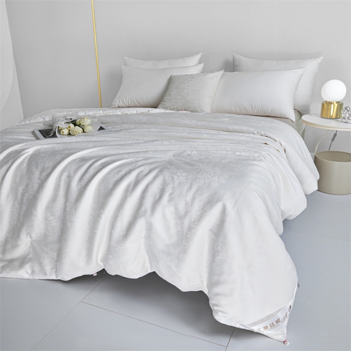 91家纺网 家纺一手货源 找家纺 千百笠  2023新款全棉提花桑蚕丝二合一子母被 珍珠白