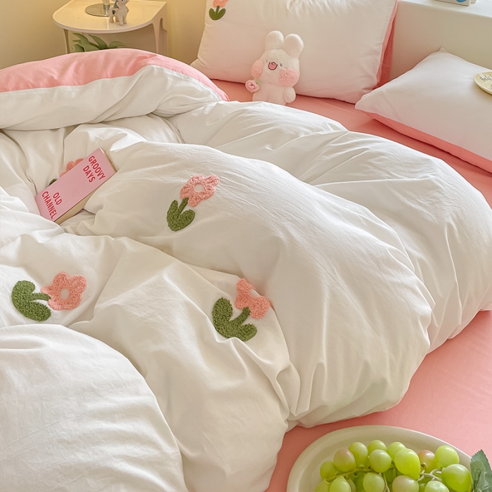 91家纺网 家纺一手货源 找家纺 眠帛家居 2023新款A类水洗棉毛巾绣四件套 朵朵奶油粉