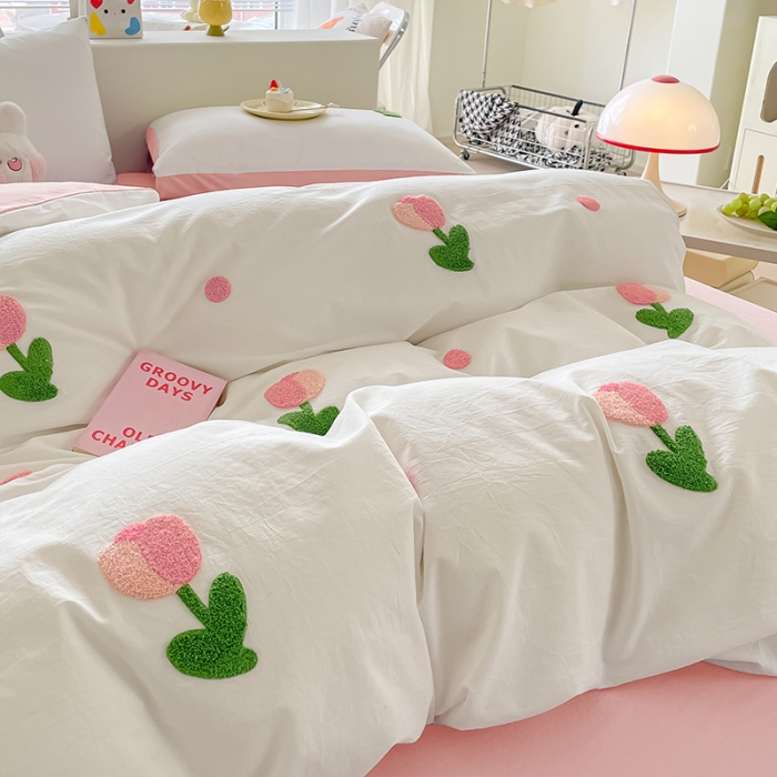 91家纺网 家纺一手货源 找家纺 眠帛家居 2023新款A类水洗棉毛巾绣四件套 郁金香奶油白