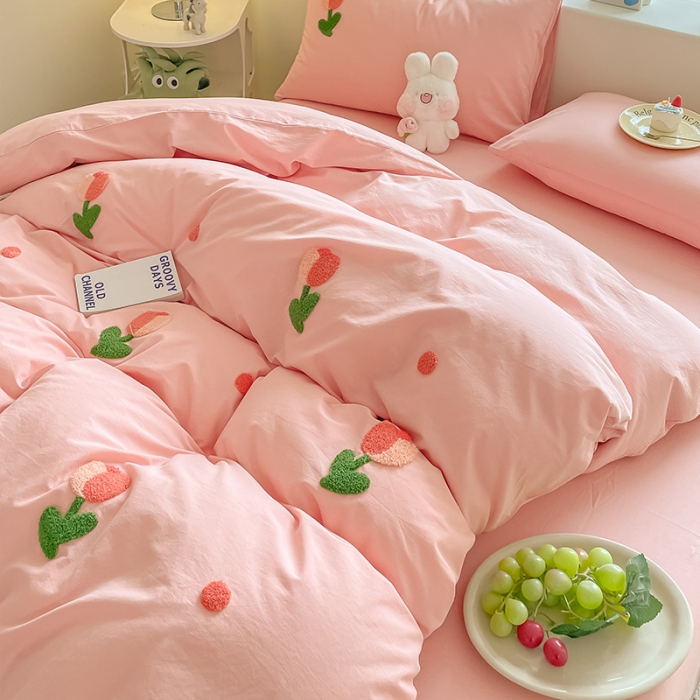 91家纺网 家纺一手货源 找家纺 眠帛家居 2023新款A类水洗棉毛巾绣四件套 郁金香奶油粉