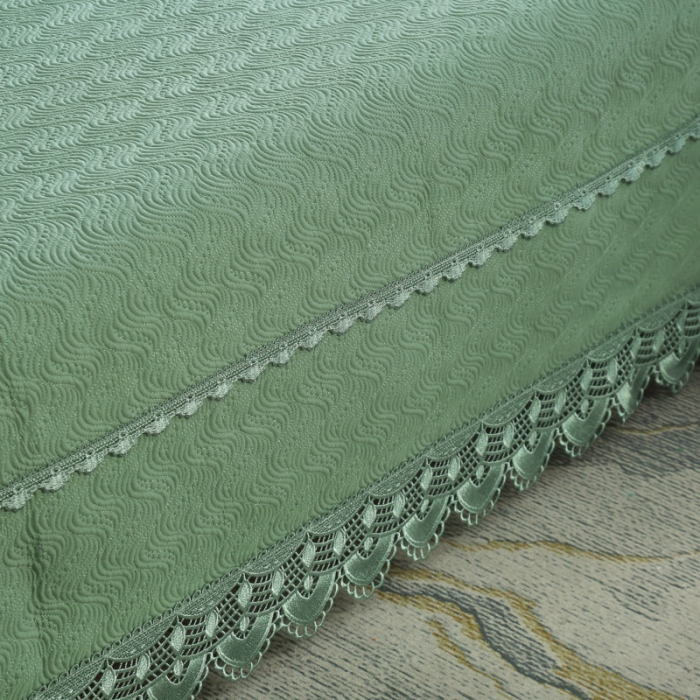 91家纺网 家纺一手货源 找家纺 OL家纺 2023新款全棉水溶花边素色床盖夹棉三件套 草绿