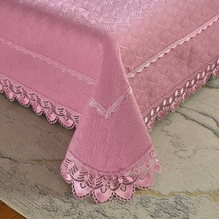 91家纺网 家纺一手货源 找家纺 OL家纺 2023新款全棉水溶花边素色床盖夹棉三件套 玫红