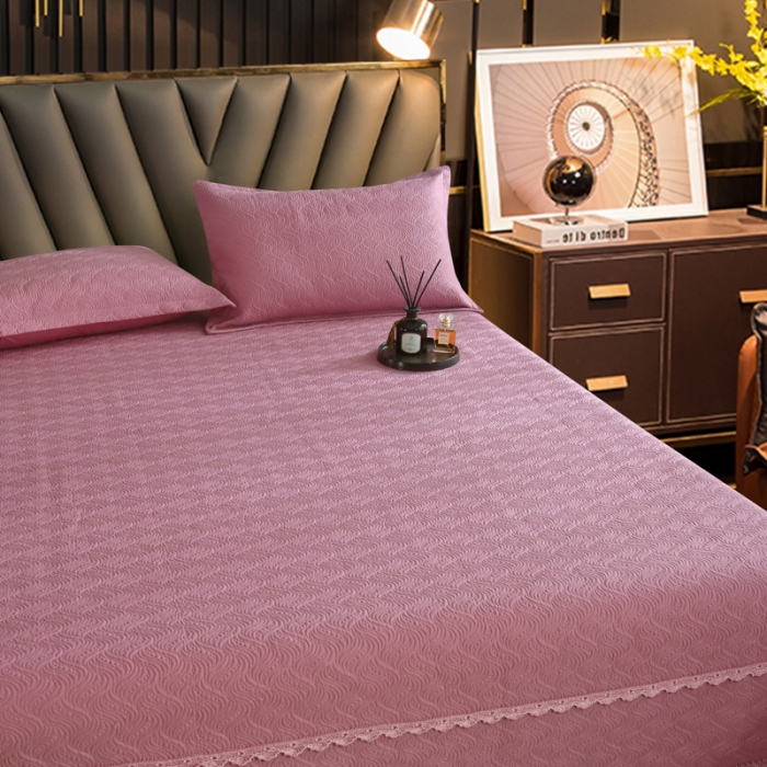 91家纺网 家纺一手货源 找家纺 OL家纺 2023新款全棉水溶花边素色床盖夹棉三件套 玫红