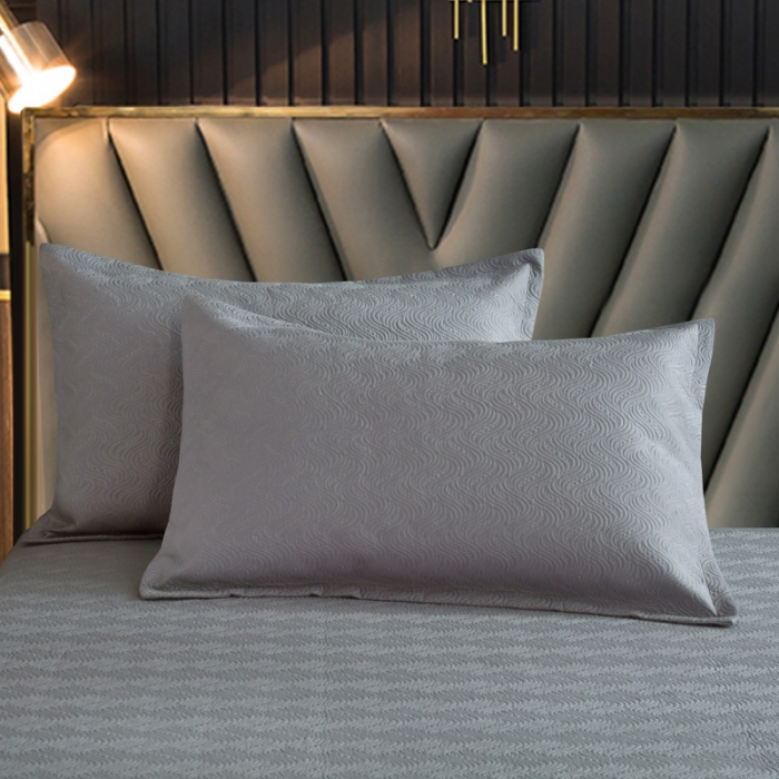 91家纺网 家纺一手货源 找家纺 OL家纺 2023新款全棉水溶花边素色床盖夹棉三件套 浅灰