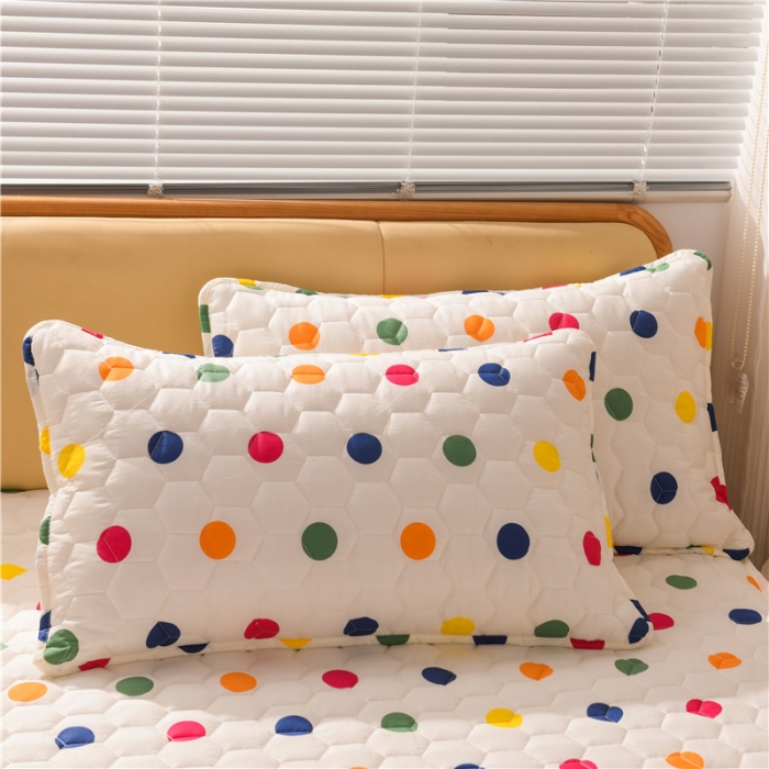 91家纺网 家纺一手货源 找家纺 九亭2023新款A类纯棉防油防汗防口水家用枕套 防水款-圈点