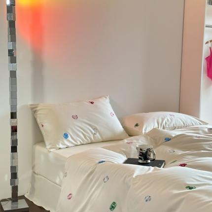 91家纺网 家纺一手货源 找家纺 （总）赫帛 2023新款50s缎纹数码印花四件套缤纷彩钻