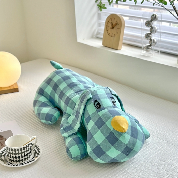 91家纺网 家纺一手货源 找家纺 三沁 2023新款直播爆款福利款纯棉色织水洗棉格子小萌狗趴趴狗 雅典绿