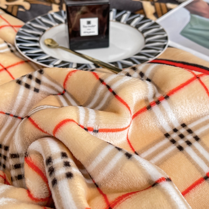 91家纺网 家纺一手货源 找家纺 卡奥 2024新款双层复合云貂绒北极绒休闲毛毯 羊羔-贝莉