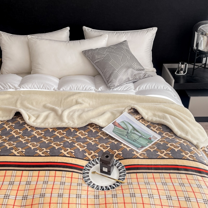 91家纺网 家纺一手货源 找家纺 卡奥 2024新款双层复合云貂绒北极绒休闲毛毯 羊羔-贝莉