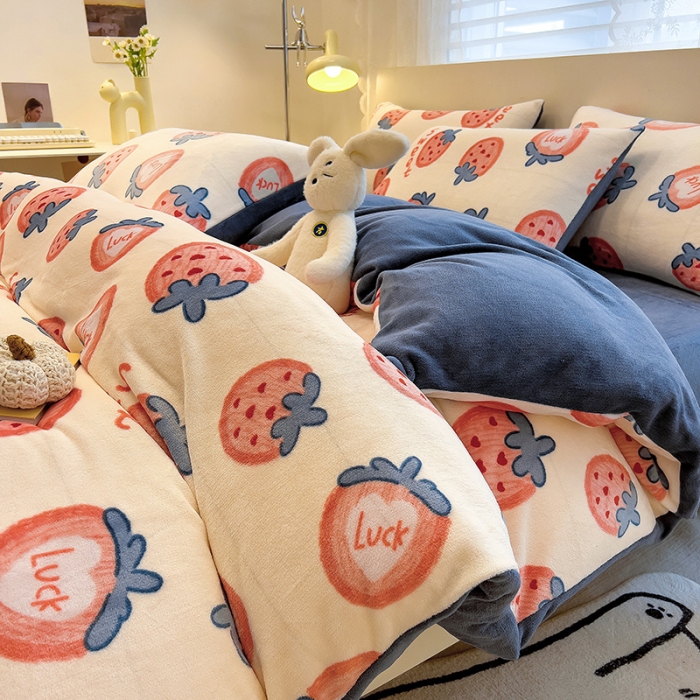 91家纺网 家纺一手货源 找家纺 芃成 2023新款双面牛奶绒印花四件套 草莓奶昔