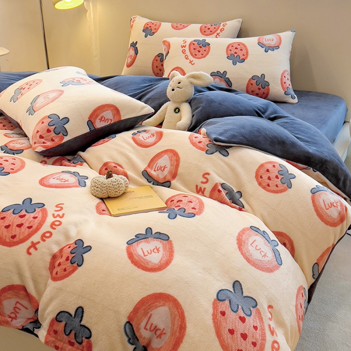 91家纺网 家纺一手货源 找家纺 芃成 2023新款牛奶绒印花单被套 草莓奶昔