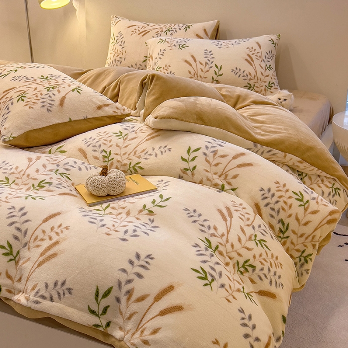 91家纺网 家纺一手货源 找家纺 芃成 2023新款牛奶绒印花单被套 春意盎然