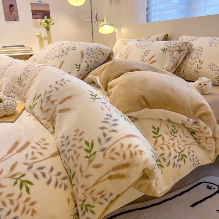 91家纺网 家纺一手货源 找家纺 芃成 2023新款牛奶绒印花单被套 春意盎然