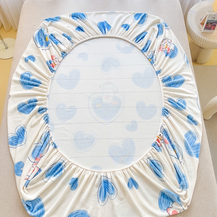 91家纺网 家纺一手货源 找家纺 芃成家纺 2023新款牛奶绒印花床笠 爱心兔