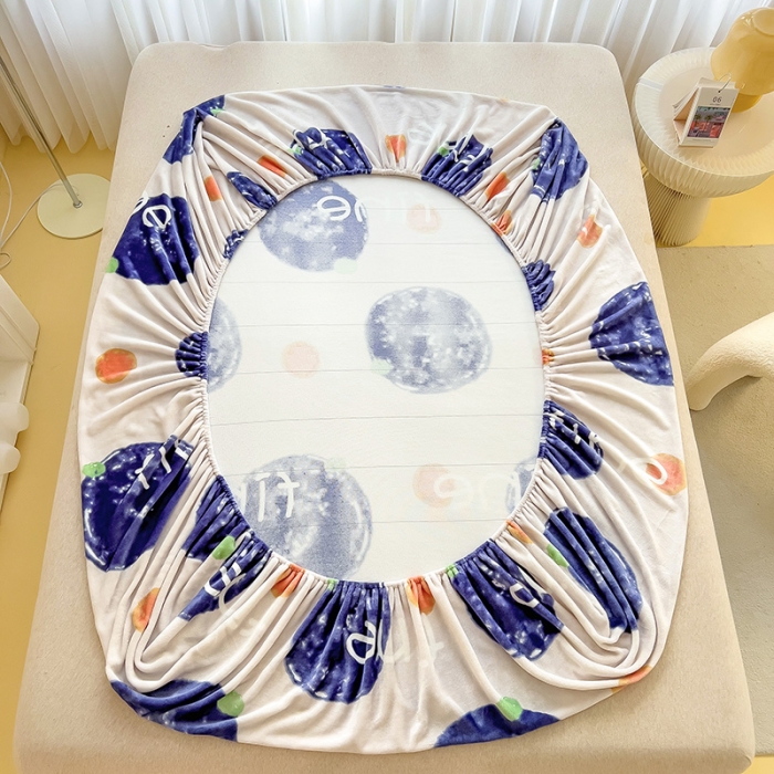 91家纺网 家纺一手货源 找家纺 芃成家纺 2023新款牛奶绒印花床笠 安纳瑞