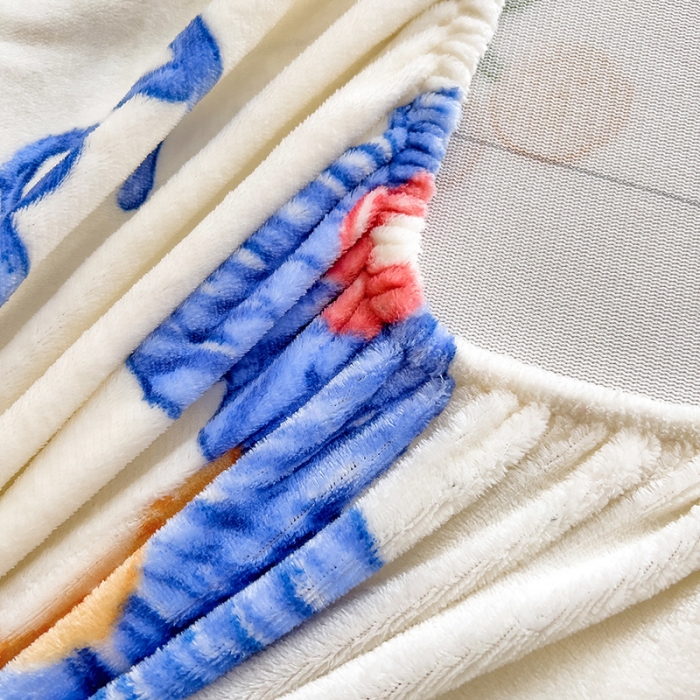 91家纺网 家纺一手货源 找家纺 芃成家纺 2023新款牛奶绒印花床笠 花意流年