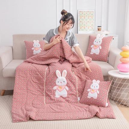 91家纺网 家纺一手货源 找家纺 翰轩家居 2023新款水洗棉麻植物精油香薰萌萌兔抱枕被 萌萌兔-心动豆沙