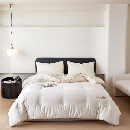 91家纺网 家纺一手货源 找家纺 心悦家纺 2023新款80支刺绣立体提花大豆被夏被春秋被冬被 贵族豆～本色