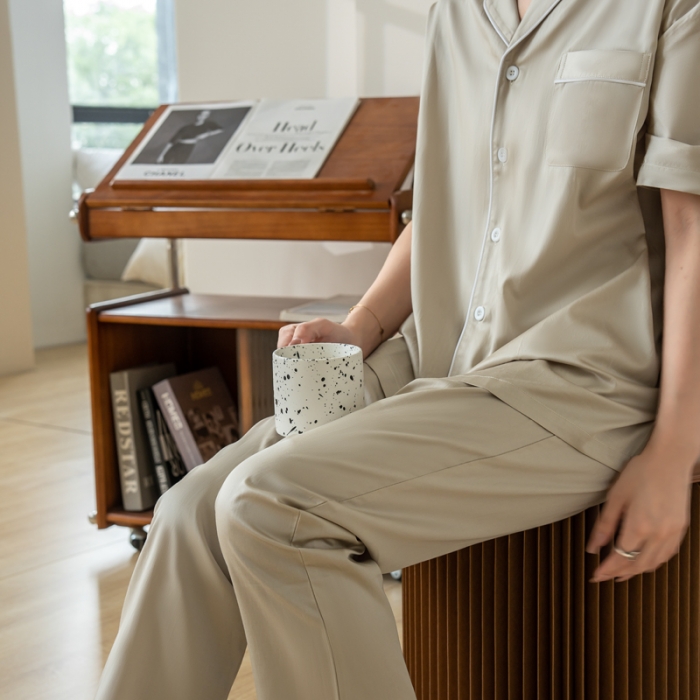 91家纺网 家纺一手货源 找家纺 都市轻奢天丝棉/天丝家居服套装可外穿韩版宽松情侣睡衣 香槟金-天丝棉