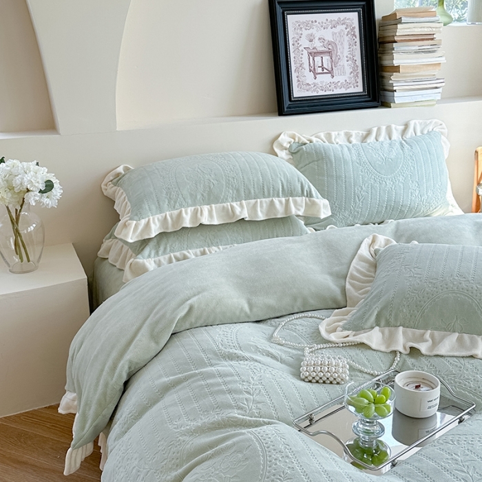 91家纺网 家纺一手货源 找家纺 （总）萝莉家纺 2023新款公主风加厚牛奶绒立体压花四件套