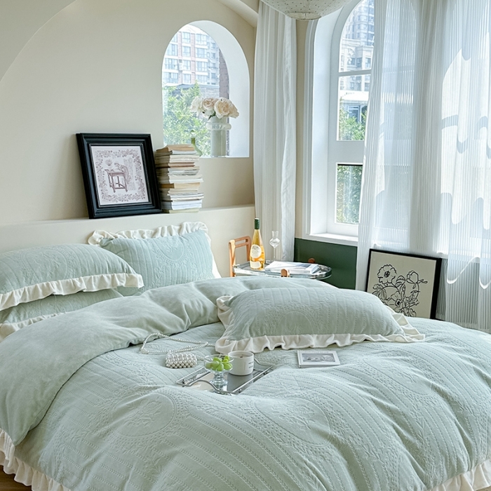 91家纺网 家纺一手货源 找家纺 萝莉家纺 2023新款公主风加厚牛奶绒立体压花四件套 菲尔绿