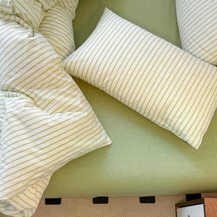 91家纺网 家纺一手货源 找家纺 玖弘 2023新款亲肤水洗条纹四件套 果绿条