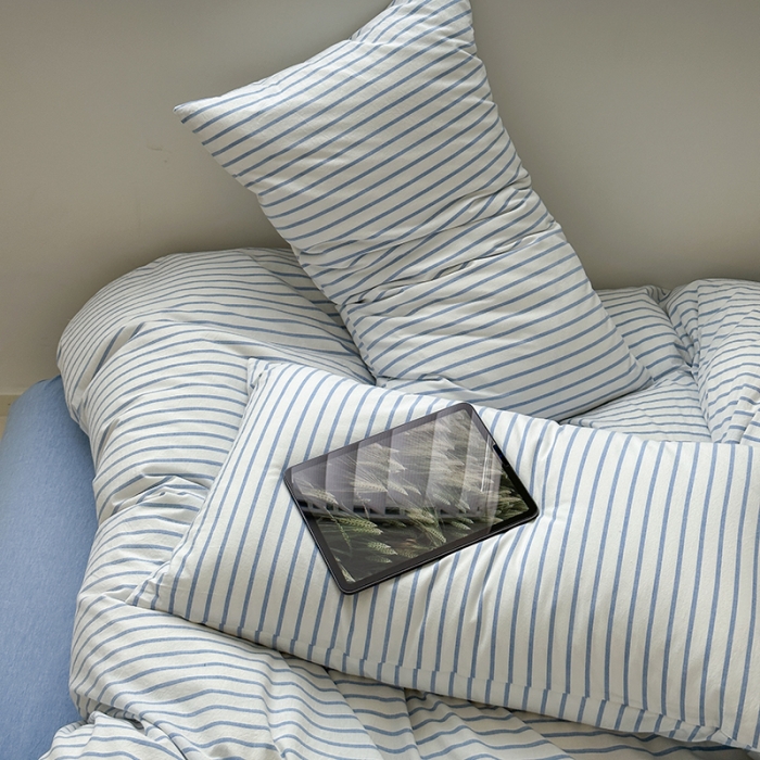 91家纺网 家纺一手货源 找家纺 玖弘 2023新款亲肤水洗条纹四件套 蓝灰条