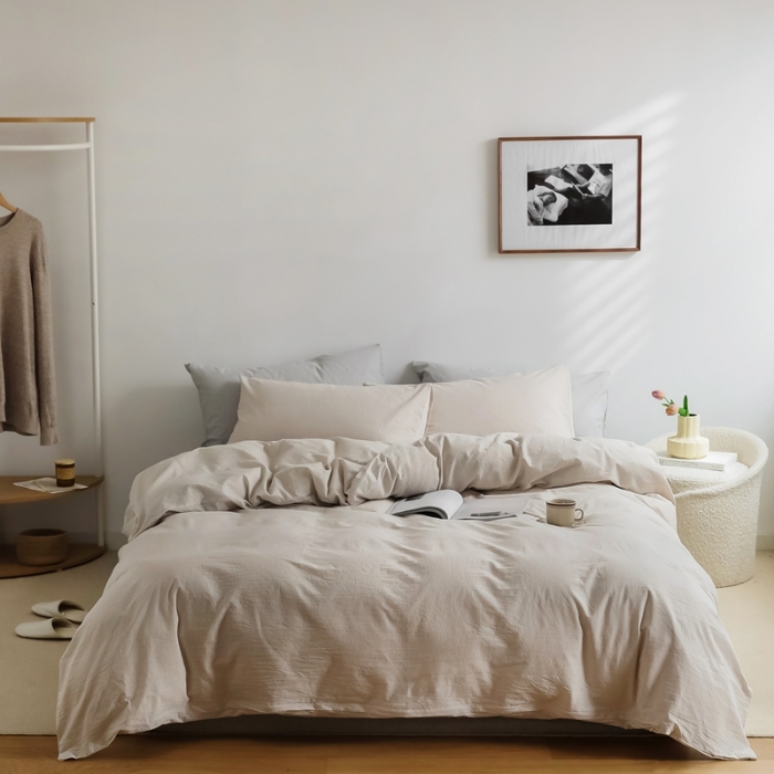 91家纺网 家纺一手货源 找家纺 云上 2023新款全棉色织水洗棉四件套无印专柜同款极细条纹 米色极细条纹