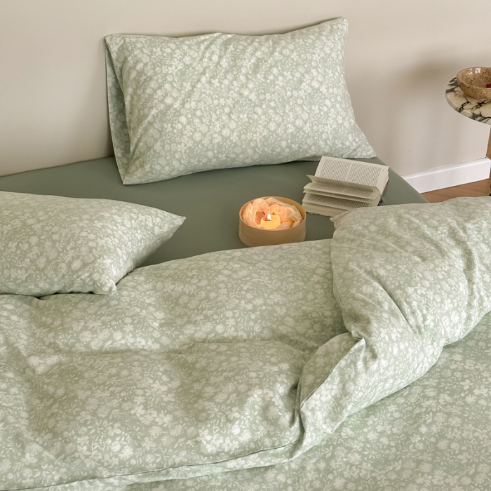 91家纺网 家纺一手货源 找家纺 爱丽丝 2023新款全活性印花全棉a类母婴级针织棉四件套 薄雾清晨（绿）