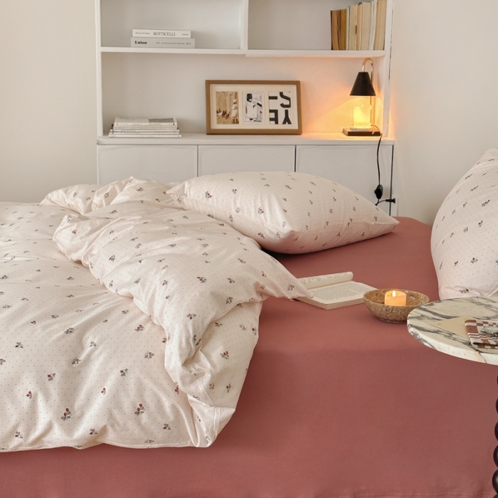 91家纺网 家纺一手货源 找家纺 爱丽丝 2023新款全活性印花全棉a类母婴级针织棉四件套 草莓花花