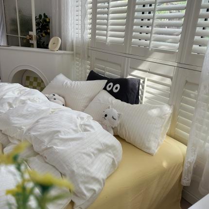 91家纺网 家纺一手货源 找家纺 （总）阿曼达 2023新款水洗m条纹软糯糯系列四件套