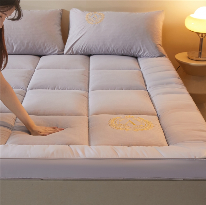 91家纺网 家纺一手货源 找家纺 美梦里 2023新款A类酒店风抗菌软垫床垫 星辰灰