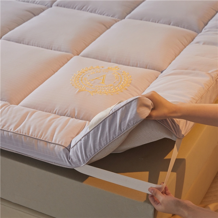 91家纺网 家纺一手货源 找家纺 美梦里 2023新款A类酒店风抗菌软垫床垫 星辰灰