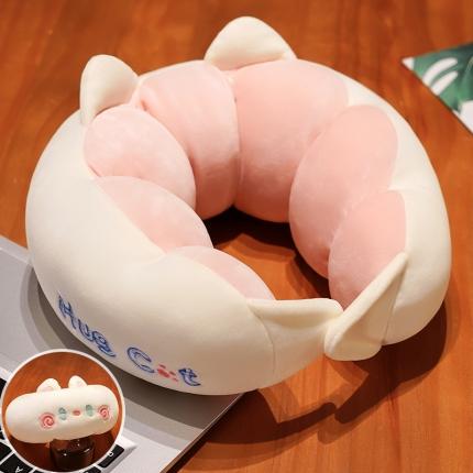 91家纺网 家纺一手货源 找家纺 （总）仟亿莱 2023新款抱抱猫系列毛毛虫u枕